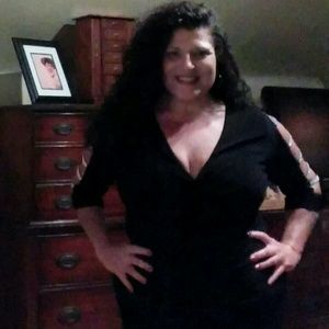 Meet your Posher, Suzanne